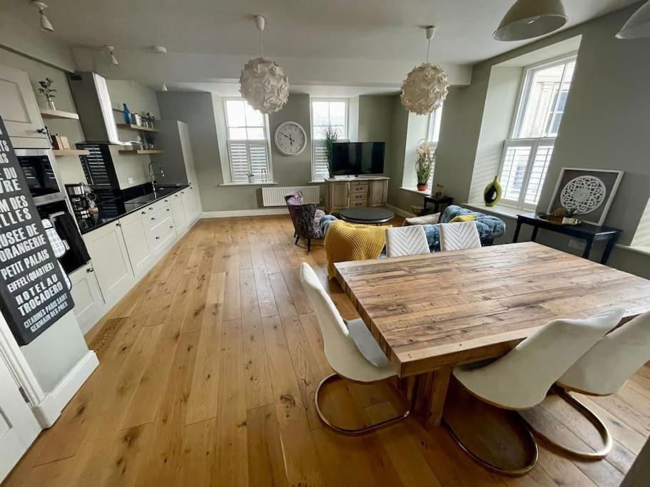 Luxurious 2 Bedroom Apartment In Central Berwick Экстерьер фото