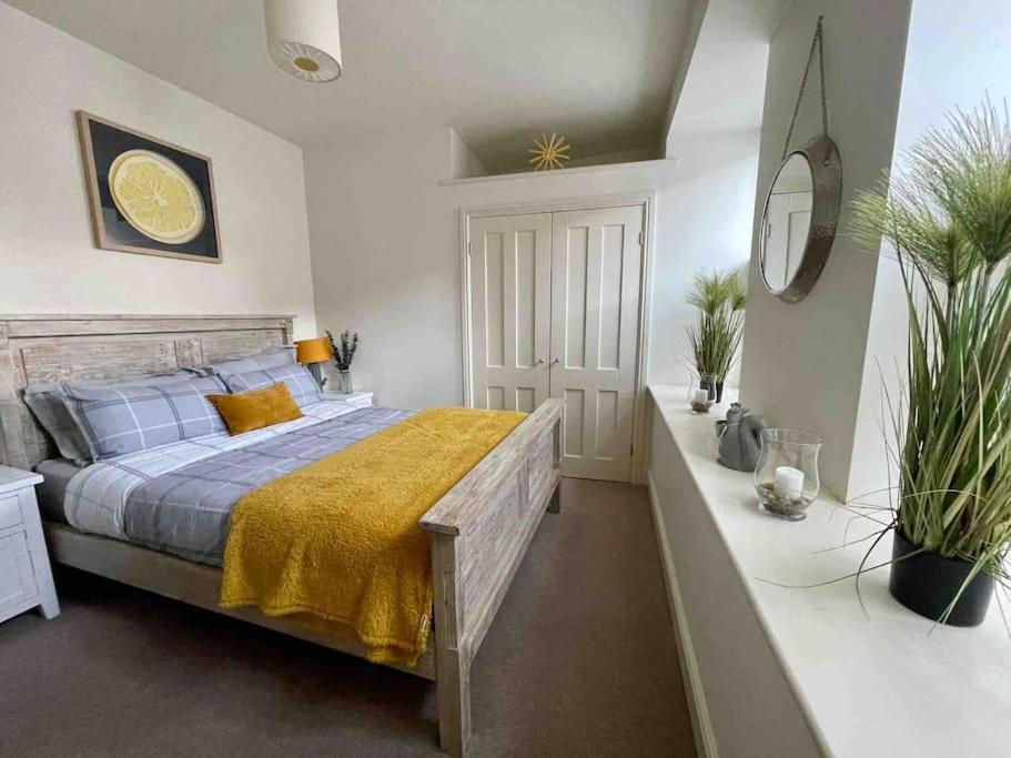 Luxurious 2 Bedroom Apartment In Central Berwick Экстерьер фото
